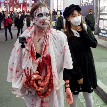 Shibuya (Tokyo), Gore cosplay for Halloween