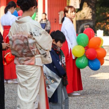 Sumiyoshi Taisha (Osaka), Boy wearing a kimono for Shichi-Go-San in November