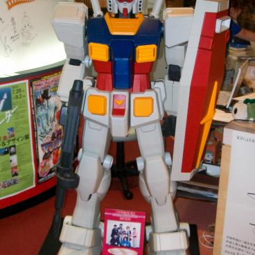 Suginami Animation Museum (Tokyo), A Gundam robot statue