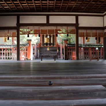 Tamukeyama Hachiman-gu, Wooden pavilion