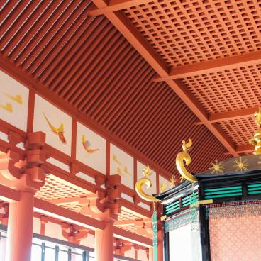 Heijo (Nara), Detail of the emperor's throne in Daigoku-den Hall 3