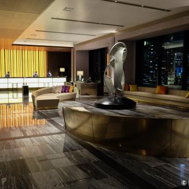 The Royal Park Hotel Iconic Osaka Midosuji, Lobby of the hotel