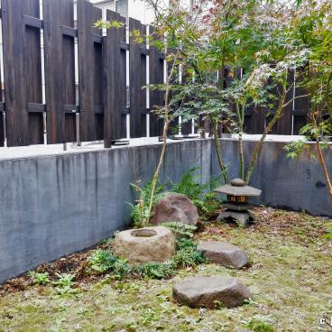 Yadoya, Japanese garden at the Higashi-Asakusa Rikyu House