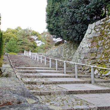 Chion-in temple in Kyoto, Paved stairways