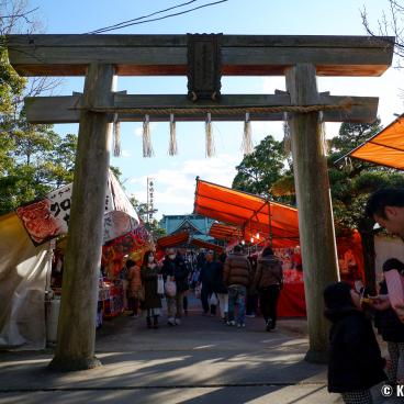 Myoho-ji (Fuji City), Temple's grounds and stalls during Bishamonten Taisai Festival