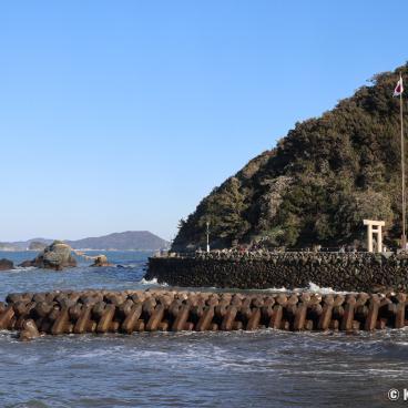 Meoto Iwa (Ise), Futami Okitama shrine on the seaside 2