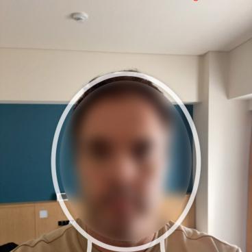 Quarantine in Japan during the Coronavirus pandemic, Screenshot of the selfie mode during a control call by MySOS app