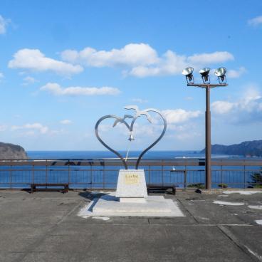 Kamaishi Daikannon (Iwate), Couple's monument Koibito no Seichi