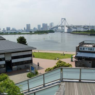 Rainbow Bridge (Tokyo), View on the bridge from Odaiba 2