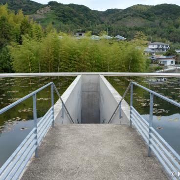 Awaji, Honpuku-ji Mizu-mido temple