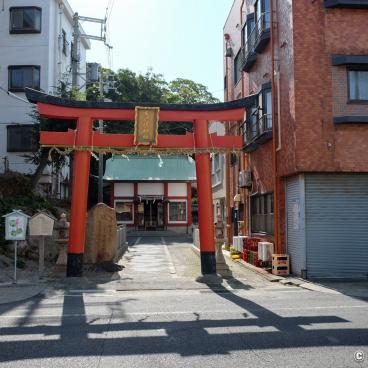 Awaji, Iwakusu shrine near Eshima Island