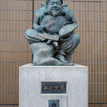 Tokyo, Statue of Ebisu in the eponymous district
