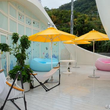 Hello Kitty Smile (Awaji), Outdoor terrace