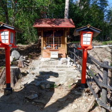 Fukushima City (Tohoku), Small Shinto shrine on Mount Shinobu