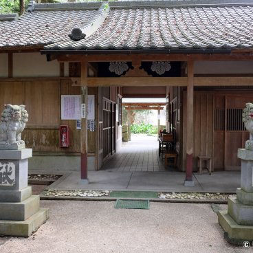 Kumano (Mie), Pavilion in Hana-no-Iwaya shrine