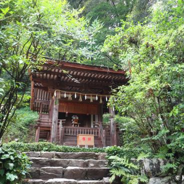 Ujigami-jinja, Kasuga secondary shrine