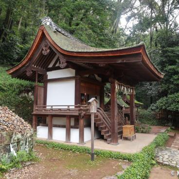 Ujigami-jinja, Kasuga secondary shrine 2