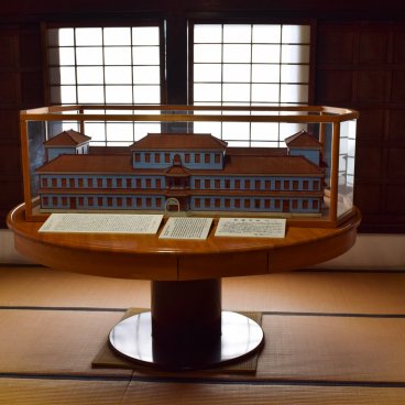 Chidokan (Tsuruoka), Model scale of an ancient building