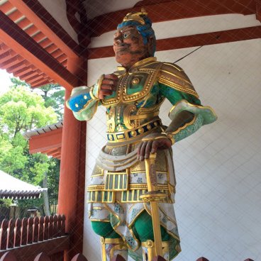 Yakushi-ji (Nara), Nio guardian at the entrance of the temple
