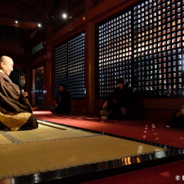 Rinno-ji (Nikko), Zazen meditation at the temple's Jogyodo Pavilion