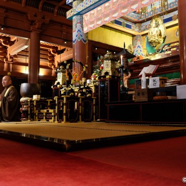 Rinno-ji (Nikko), Zazen meditation at the temple's Jogyodo Pavilion 2