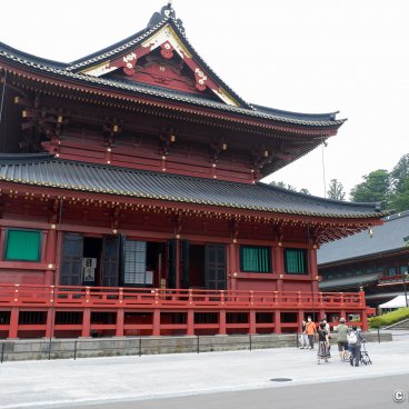Rinno-ji (Nikko), Side view of the Sanbutsudo main hall