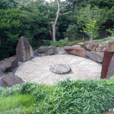 Enoura Observatory (Odawara), Contemporary artwork blended in nature