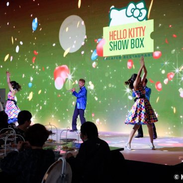 Hello Kitty Show Box (Awaji), Dance and music performance 2