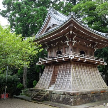 Kongosho-ji (Mount Asama in Ise), Bell's tower