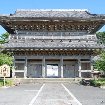 Komyo-ji (Kamakura), Sanmon gate