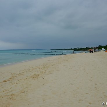 Yonaha-Maehama Beach (Miyako-jima), View on the sand