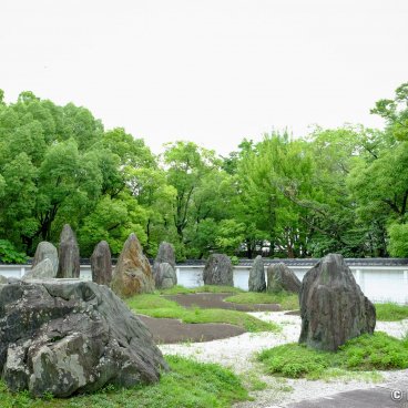 Hokoku-jinja (Osaka), Shuseki-tei stone garden