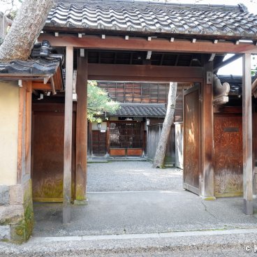 Nagamachi (Kanazawa), Entrance of the Bukuyashiki Oya-ke samurai residence
