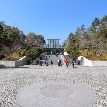 Miho Museum, Access to the permanent collections