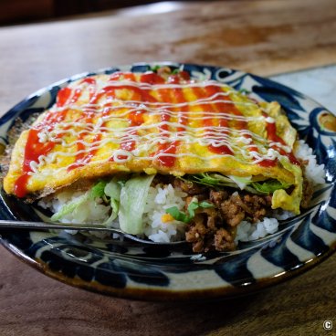 Okinawa Taco Rice (rice, minced beef, salsa sauce, salad and omelet)