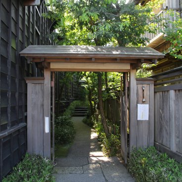 Sawara (Katori, Chiba), Entrance of the restaurant Chiyohuku in an authentic house