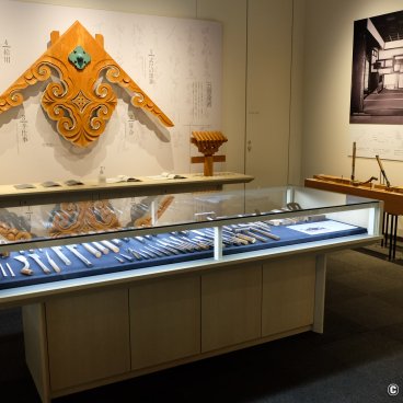 Takenaka Carpentry Tools Museum (Kobe), Exposition of tools for woodworking throughout the ages