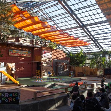 Izu Shaboten Zoo, Area of the animal show