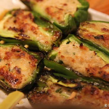 Torikizoku Shinjuku Kuyakusho-dori (Tokyo), Skewered peppers stuffed with chicken meat