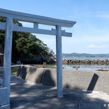 Shima (Ise Peninsula, Mie Prefecture), Torii gate at Ishibotoke Shiobotoke Sekibutsu shrine