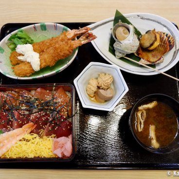 Shima (Ise Peninsula, Mie Prefecture), Donburi Tekone Sushi and local dishes 