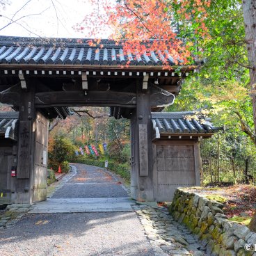 Sekizan Zen-in (Kyoto), Sanmon gate at the entrance of the temple
