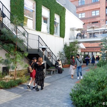 Minato Mirai 21 (Yokohama), Entrance of Marine & Walk shopping mall