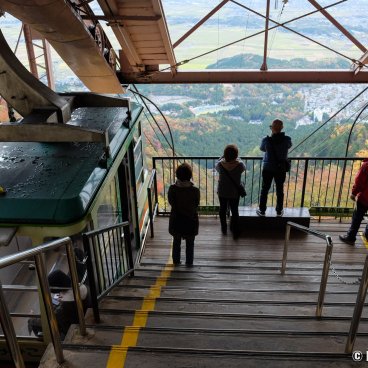 Yahiko-jinja, Yahikoyama Ropeway station on Mount Yahiko