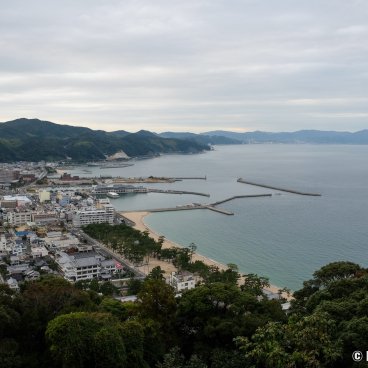 Sumoto Castle (Awaji), Panorama on the city and Ohama Beach
