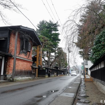 Kakunodate (Akita), Ando Brewery in a red brick Kura warehouse 