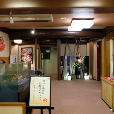 Kani Doraku Kyoto Honten (Kyoto), Lobby of the crab restaurant