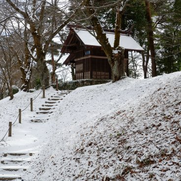 Nihonmatsu (Fukushima), Snowy path to Niwarei-jinja