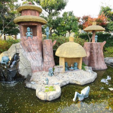 Sakaiminato (Tottori), Statues of Shigeru Mizuki's yokai and manga characters