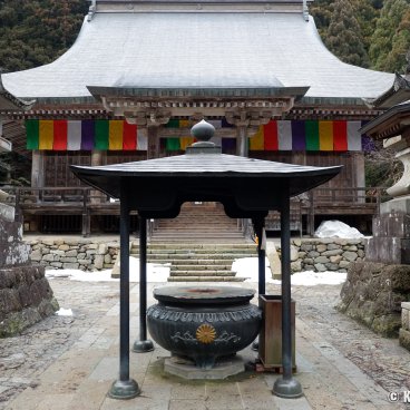 Yamadera, Konponchudo main hall